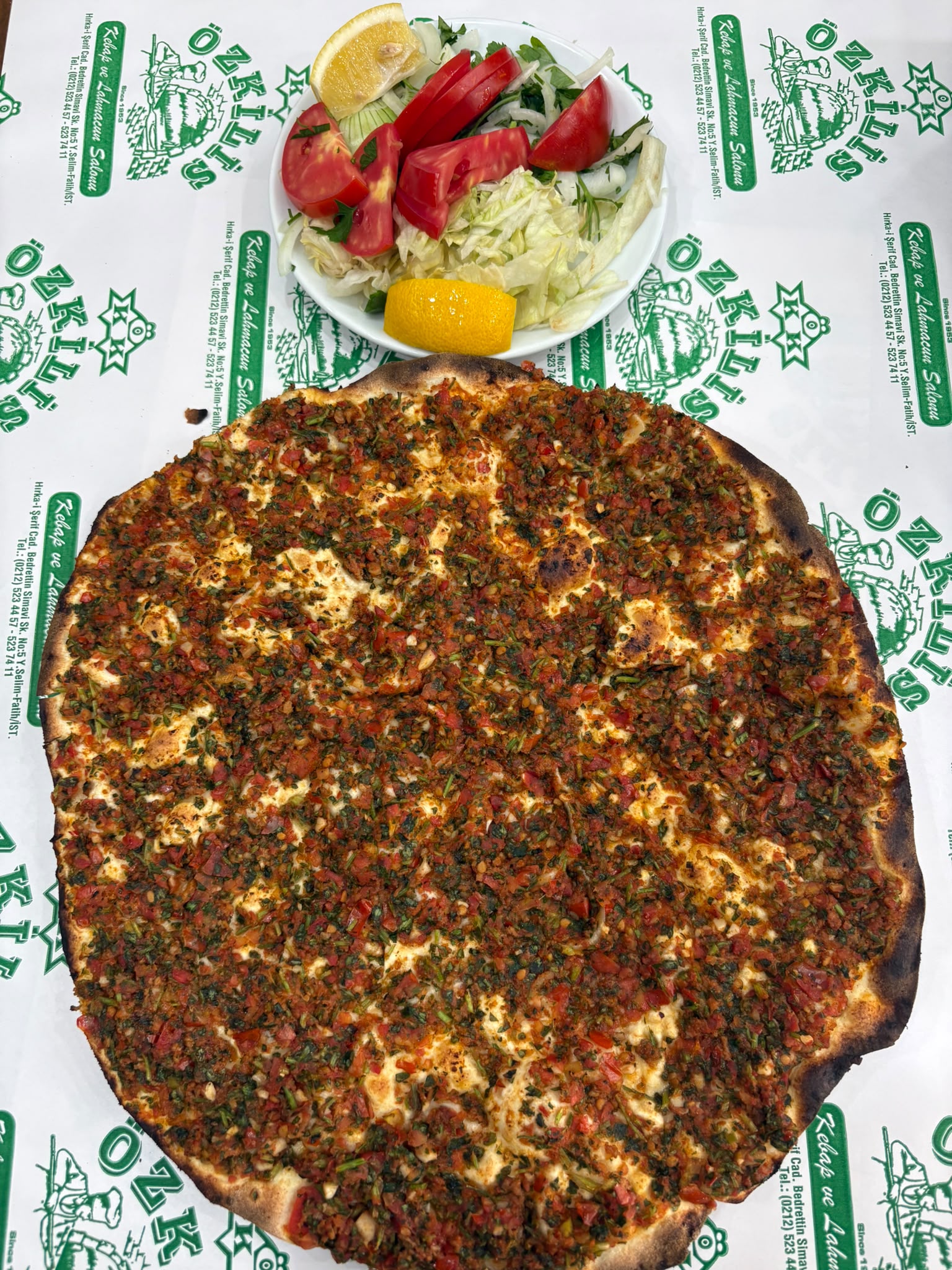 Sarımsaklı Lahmacun